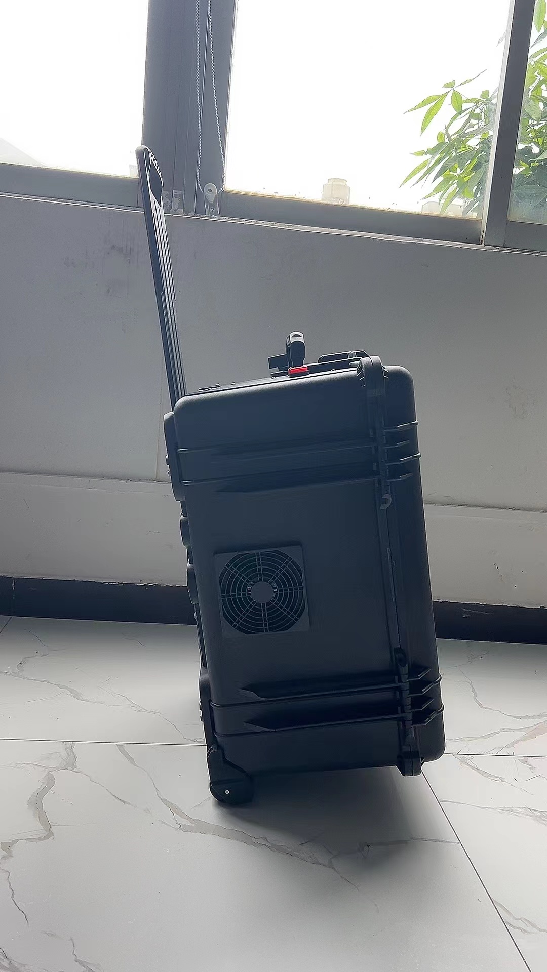 万州手拉箱型移动通信干扰器